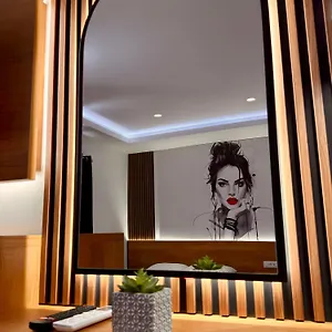 hotel-konomi.albaniahotels.org/